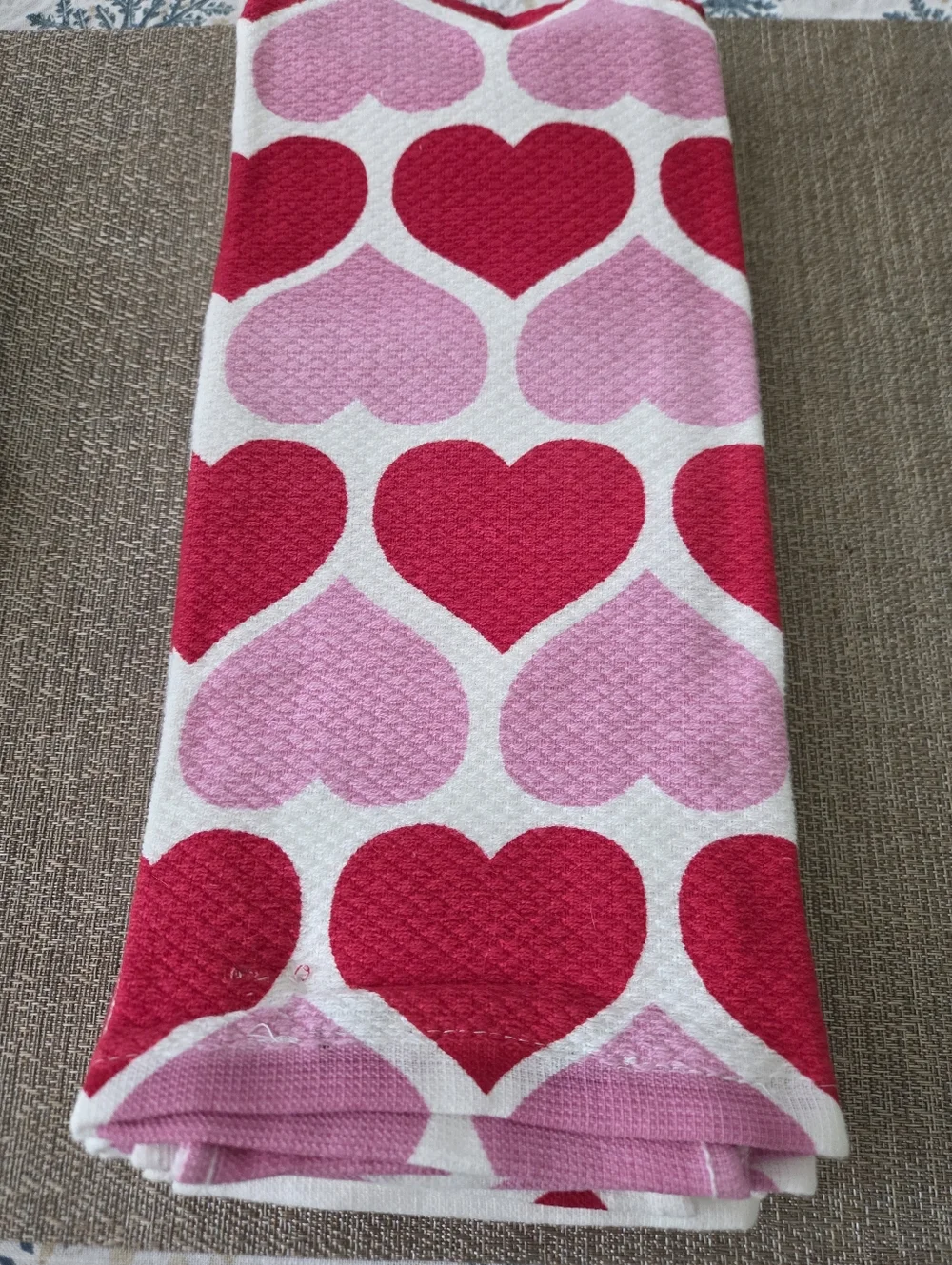 kate spade pink and red heart kitchen towels, Set Of Three